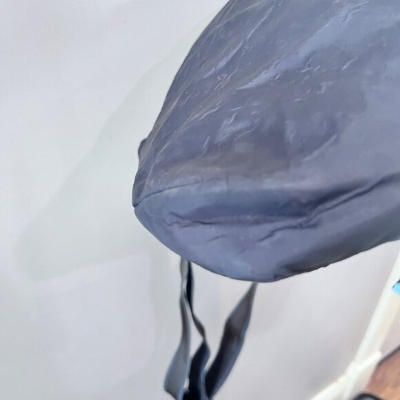 Pacsafe Crossbody Anti-Theft Bag With RFID Blocking Pocket & Secure Zipper - Picture 12 of 12